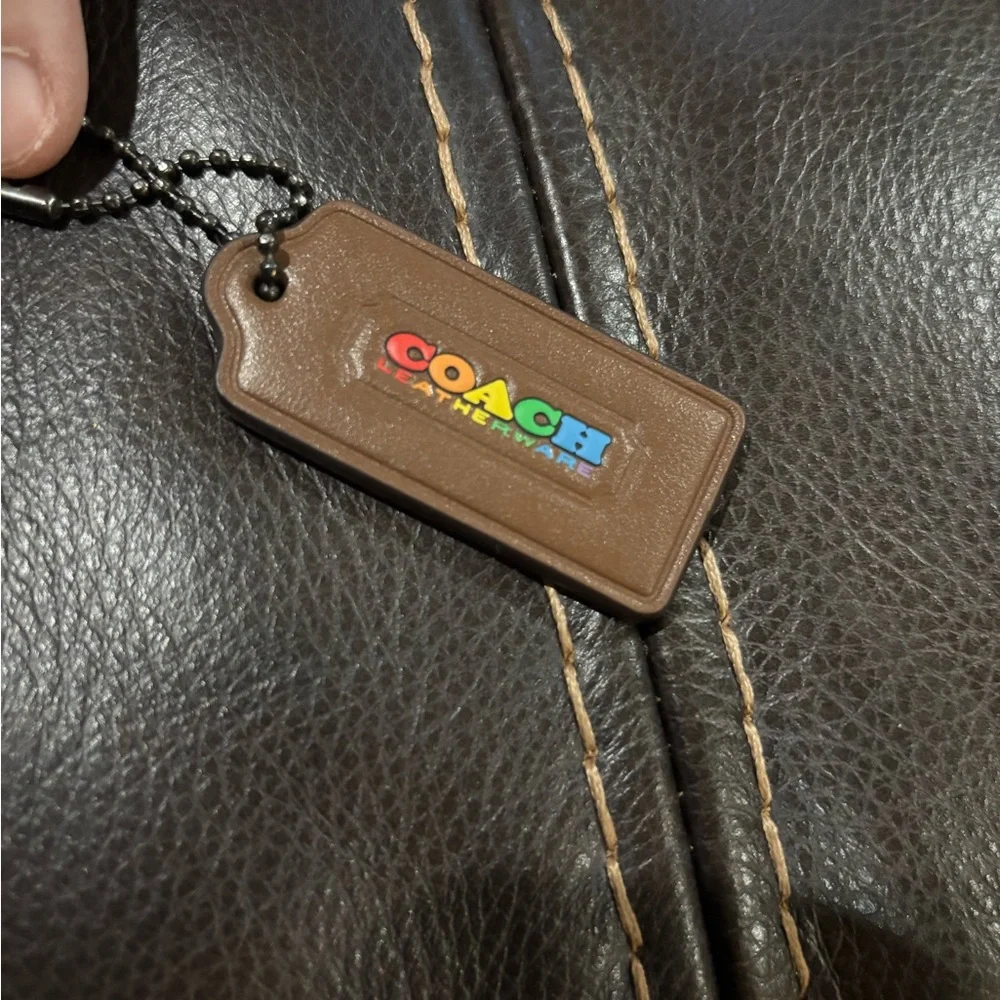 Ltd edition Coach Multicolored RARE Dark Brown Leather Purse Hangtag! - Picture 3 of 3